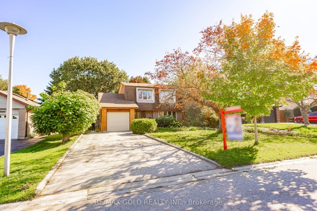 74 Lorraine Crescent, Brampton