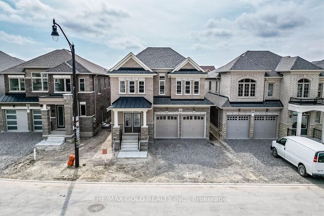7 Dolomite Drive, Brampton