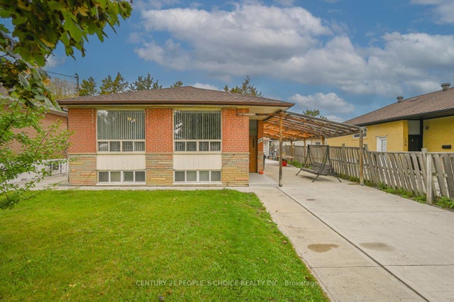 196 Taysham Crescent, Toronto W10