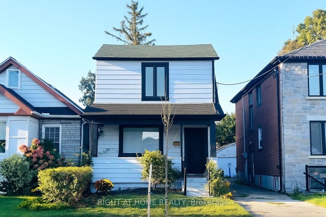 28 Pendeen Avenue, Toronto W03