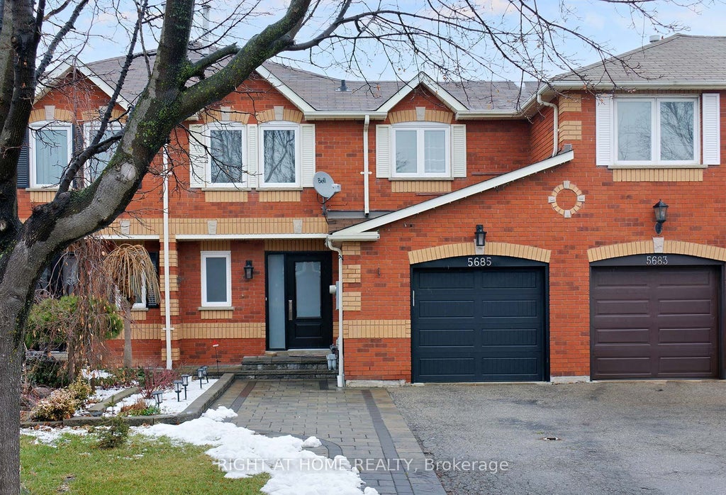 5685 Shillington Drive, Mississauga