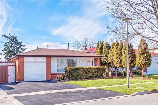 25 Glebe Crescent, Brampton
