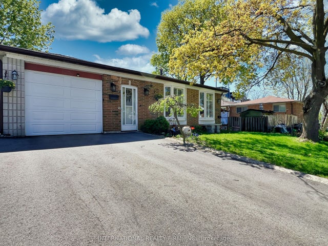 3602 Dunrankin Drive, Mississauga