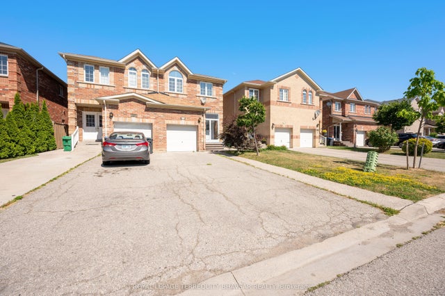 315 Comiskey Crescent, Mississauga