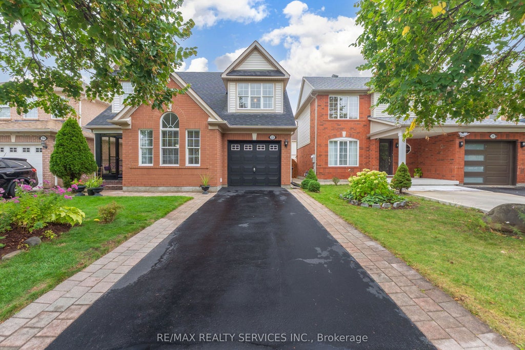 22 Thorpe Crescent, Brampton