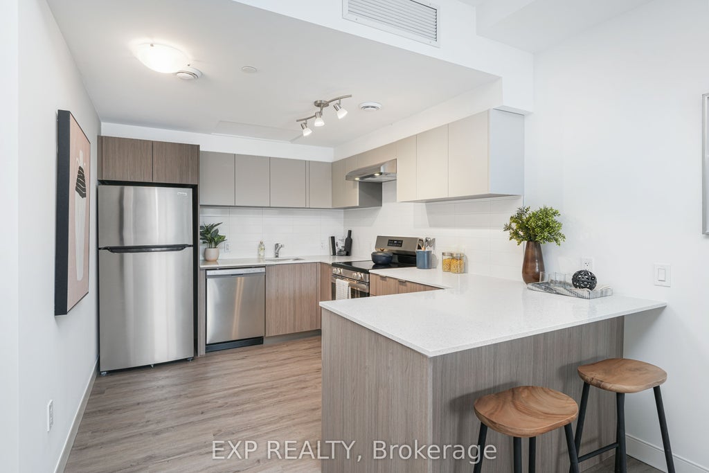 100 Manett Crescent Th2, Brampton