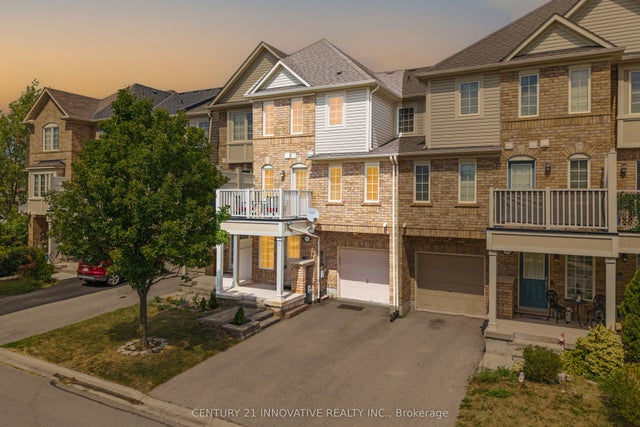 915 Hasselfeldt Heights, Milton