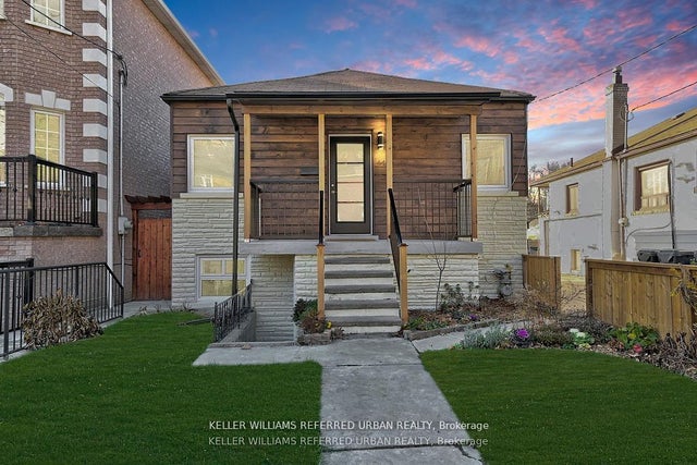 64 Hilldale Road, Toronto W03