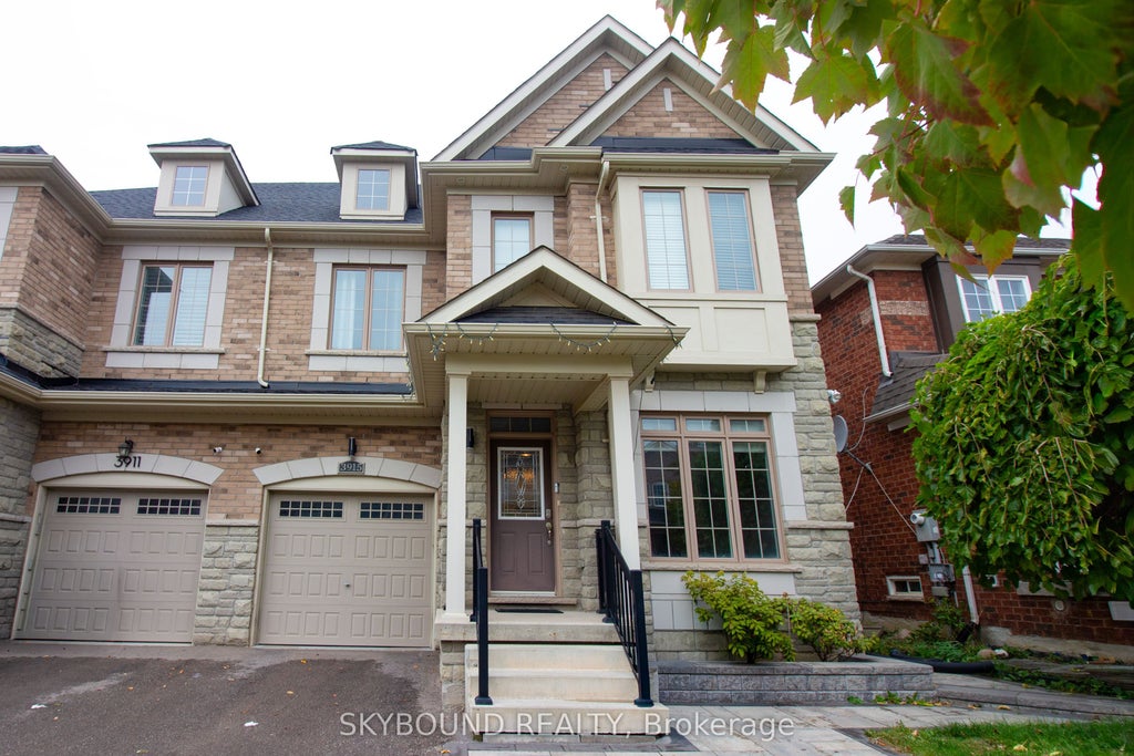 3915 Arvona Place, Mississauga