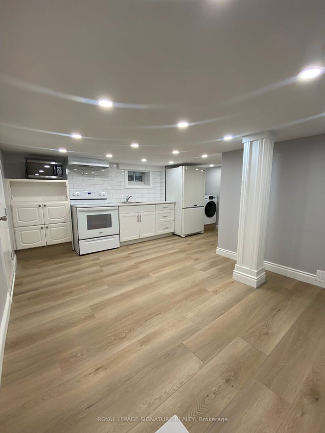 8 Cliff Street Bsmt, Toronto W03