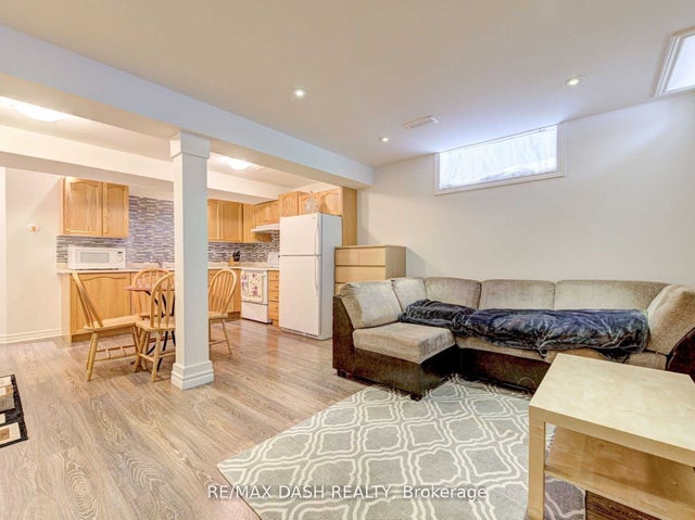 14 Ness Road Lower, Brampton