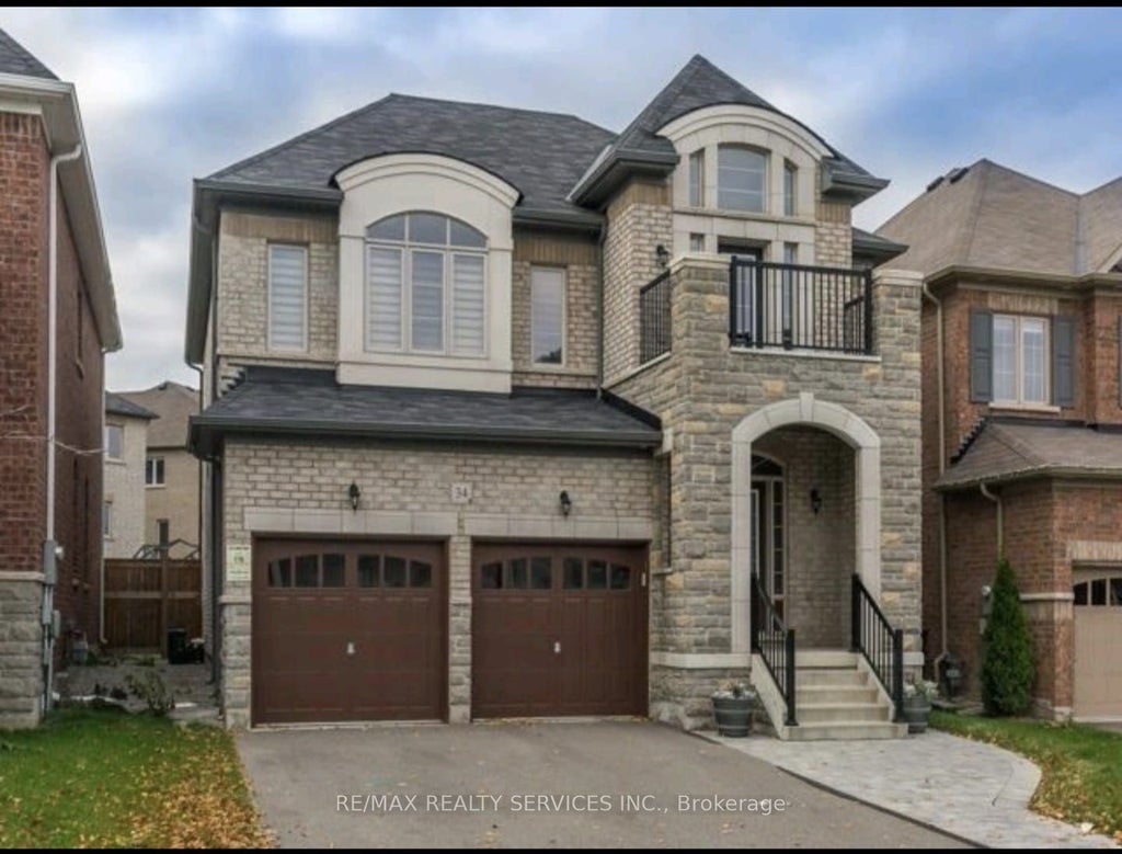 34 Interlacken Drive, Brampton