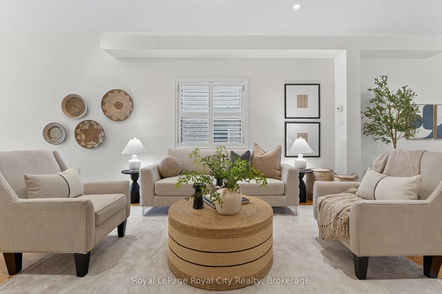275 Comiskey Crescent, Mississauga