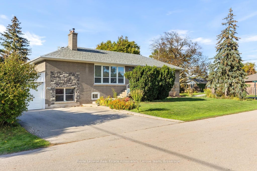 453 Brookside Drive Upper, Oakville