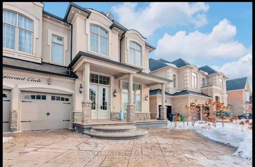 4 Agincourt Circle, Brampton