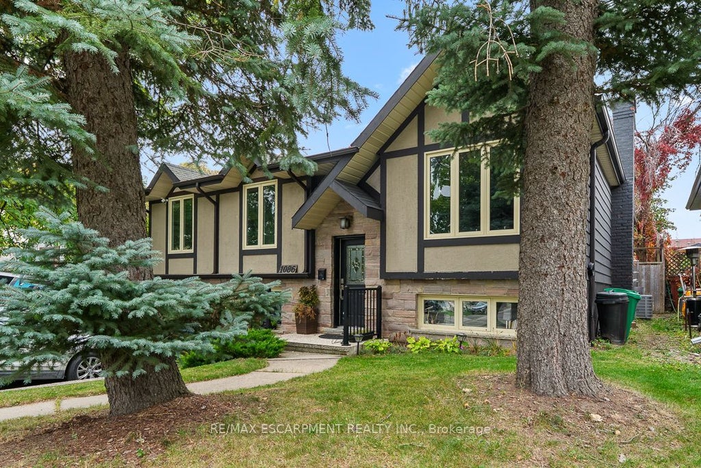 1086 Mississauga Valley Boulevard Upper, Mississauga