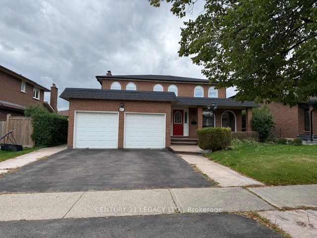 45 Panorama Crescent (upper), Brampton