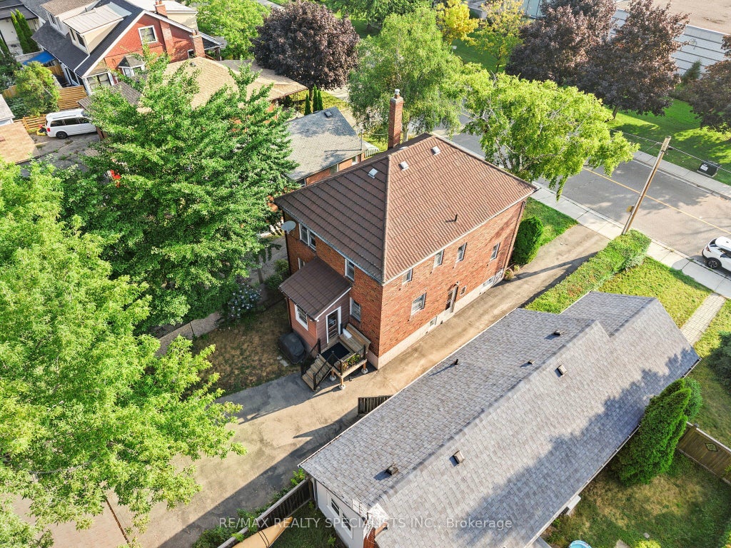 50 Twenty Third Street, Toronto W06