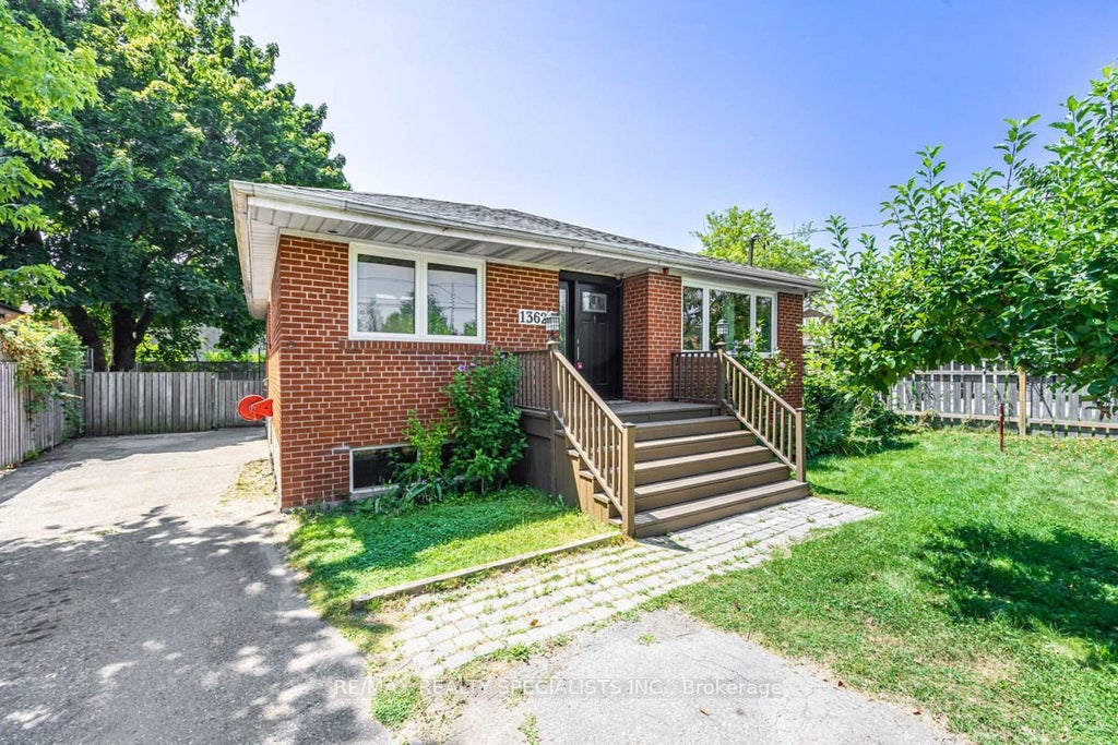 1362 Cawthra Road Upper, Mississauga