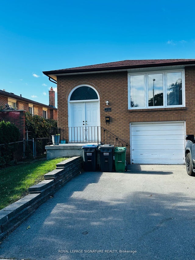 827 Stainton Drive, Mississauga