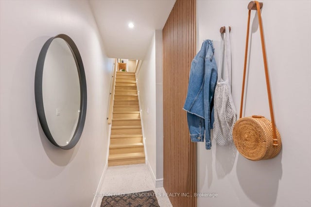 794 Shaw Street - Upper, Toronto W02