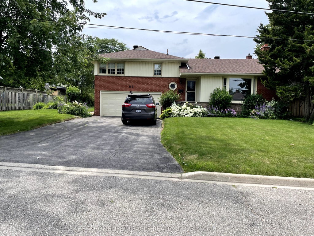 82 Roy Drive, Mississauga