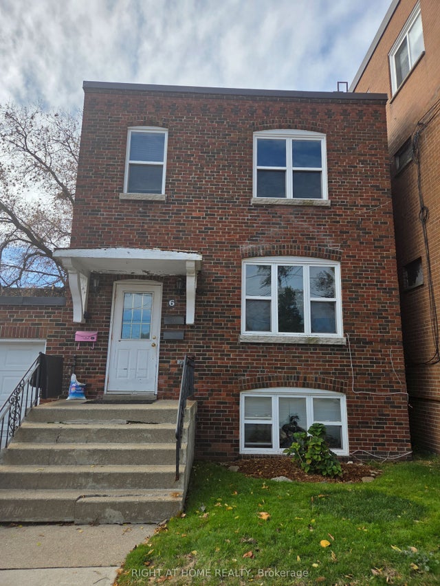 6 Stavebank Road 2, Mississauga