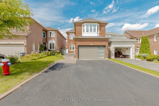 23 Alaskan Summit Court, Brampton
