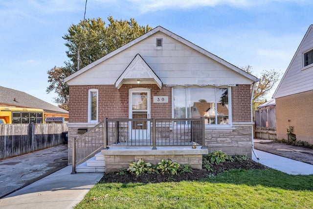 39 Boniface Avenue, Toronto W10