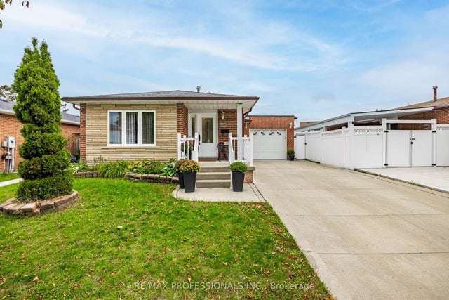 108 Avening Drive, Toronto W10