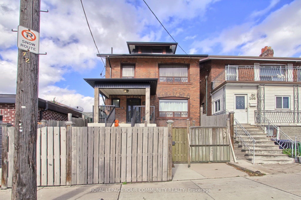 108 Rogers Road Main, Toronto W03