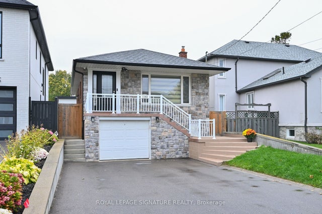1143 Alexandra Avenue, Mississauga