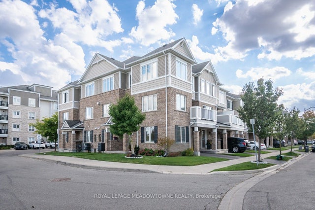 961 Nadalin Heights, Milton