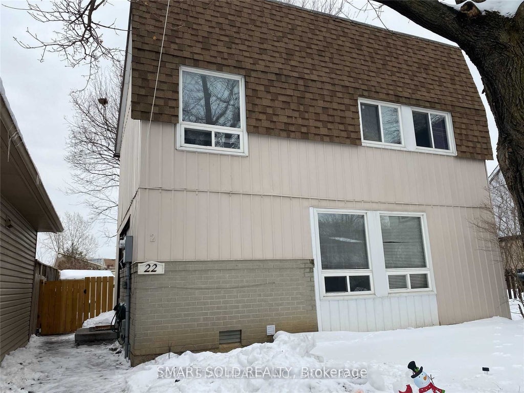 22 Hazelglen Court, Brampton