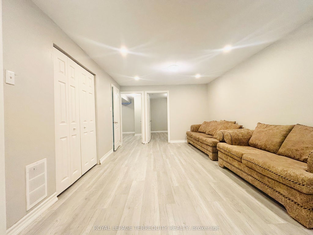 3863 Skyview Street, Mississauga