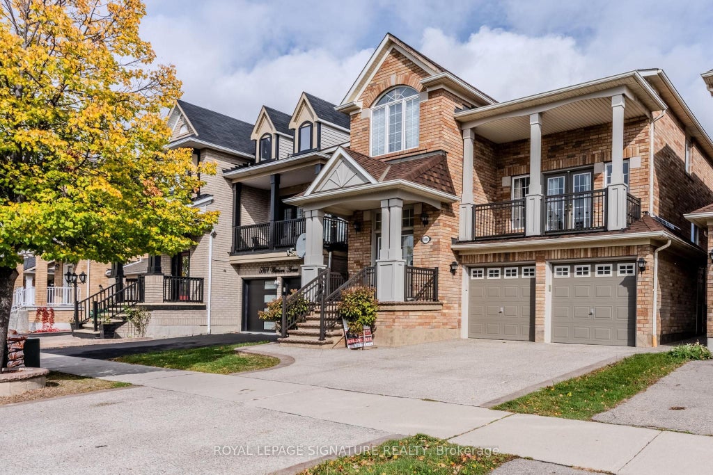 5865 Whitehorn Avenue, Mississauga