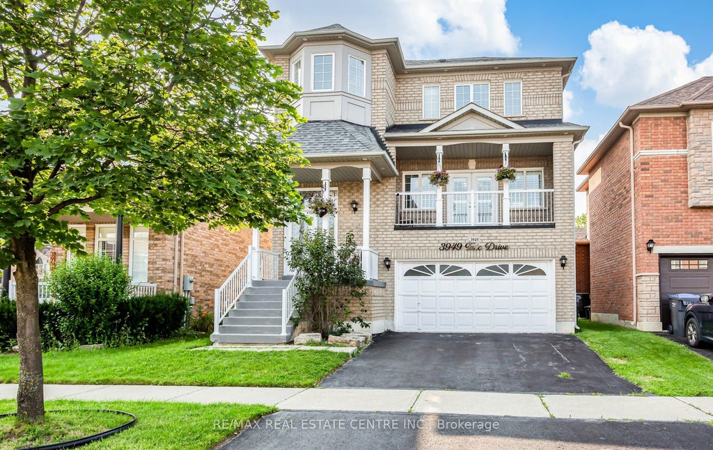 3949 Tacc Drive Main House, Mississauga