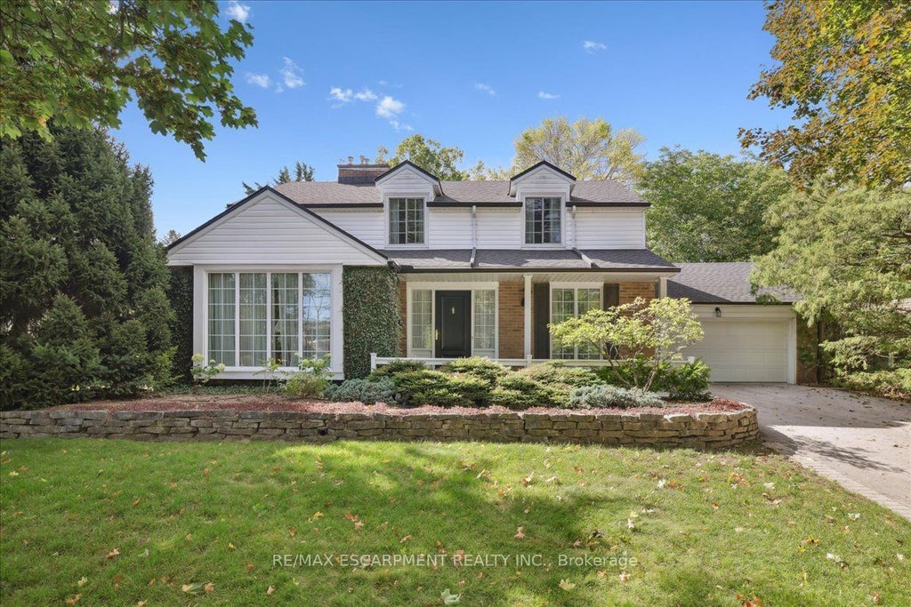 222 Strathcona Drive, Burlington