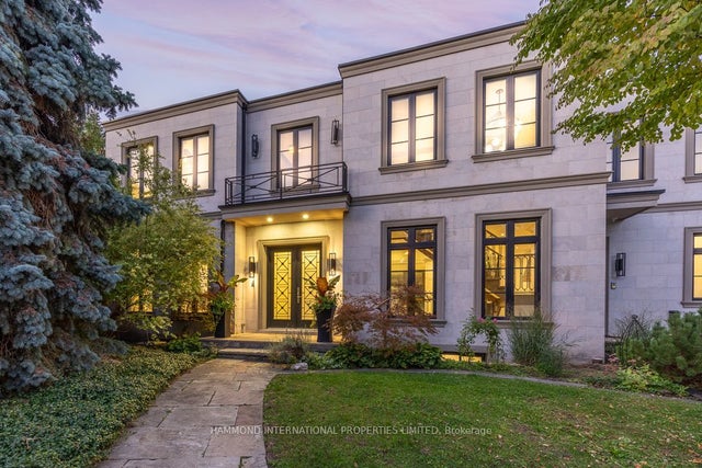 4 Braywin Drive, Toronto W09