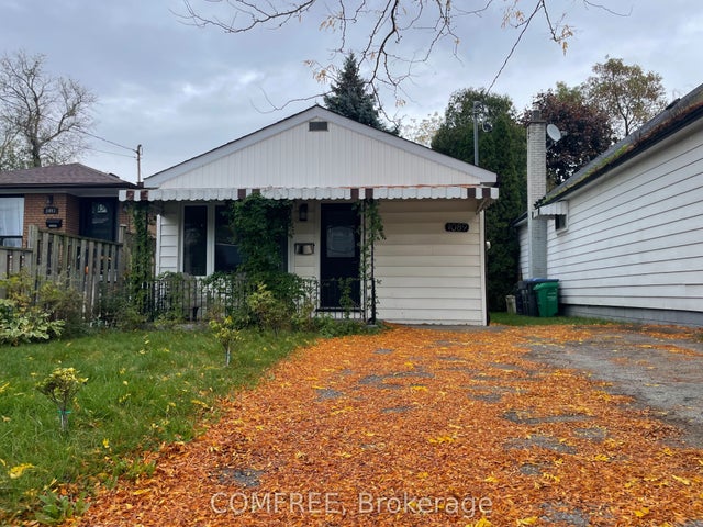 1089 Meredith Avenue, Mississauga