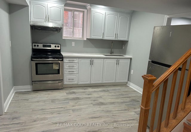 84 Crown Victoria Drive (bsmt), Brampton