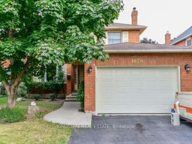 1078 Glenbrook Avenue, Oakville