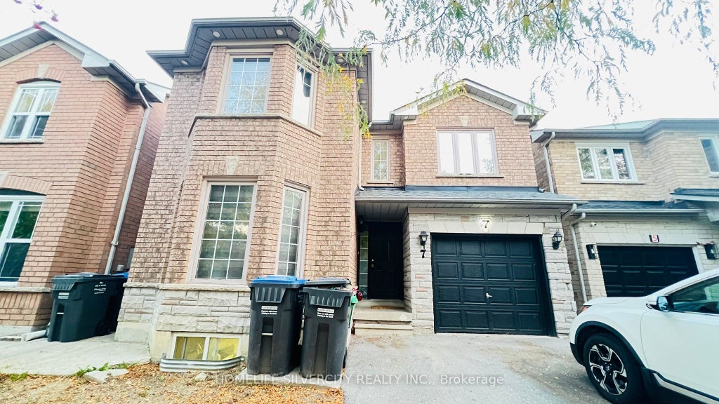7 Bison Run Road, Brampton