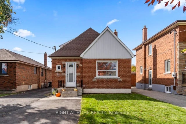 16 Connie Street, Toronto W04