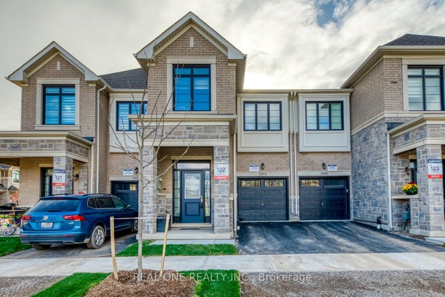 3054 Harvard Gardens, Oakville