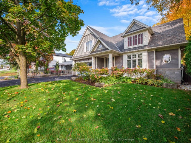 231 Cherryhill Road, Oakville