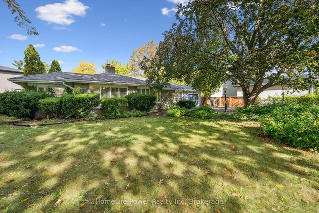 2085 Fowler Court, Mississauga