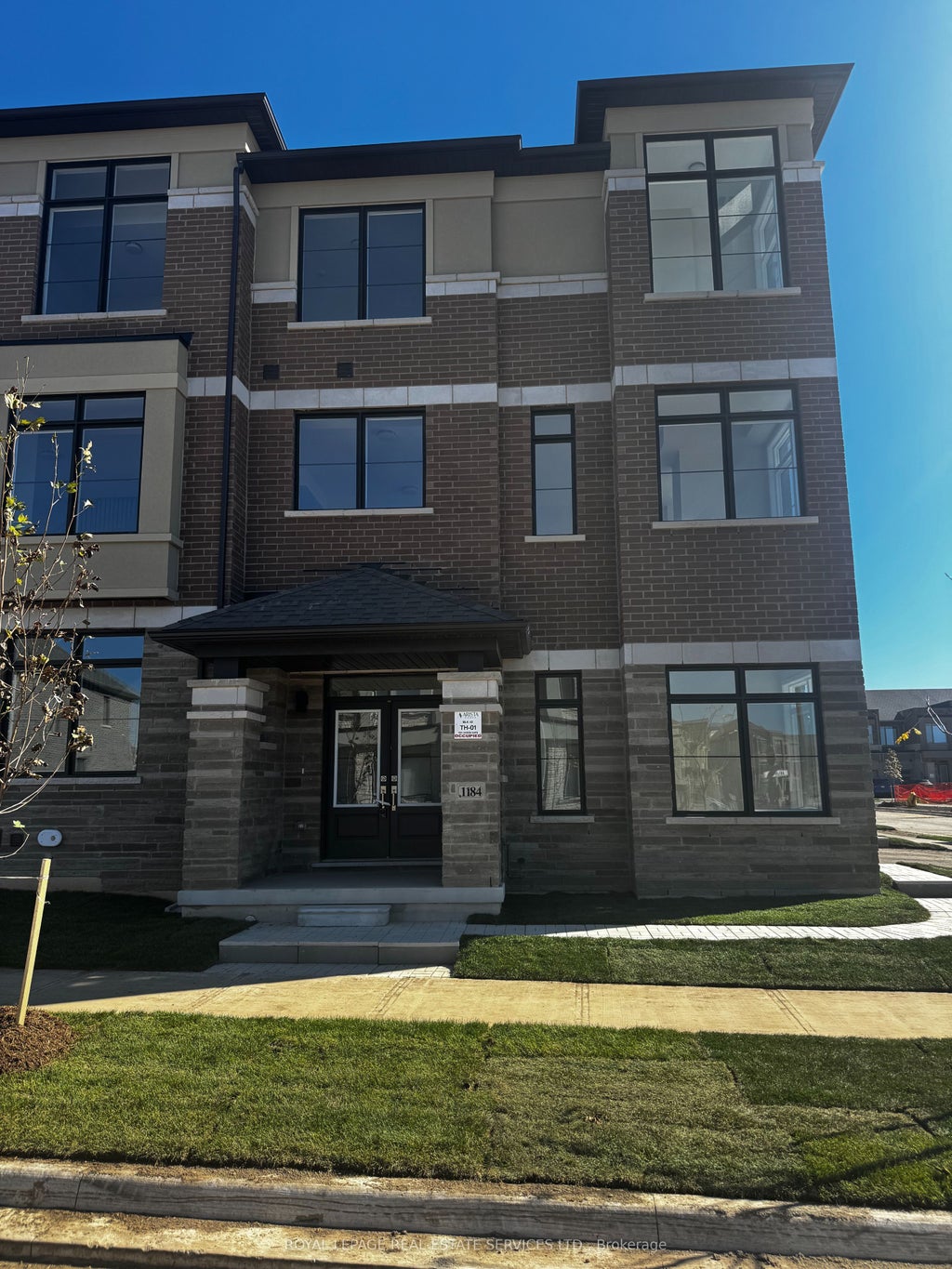 1184 Anson Gate, Oakville