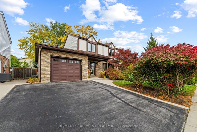 3265 Palmer Drive, Burlington