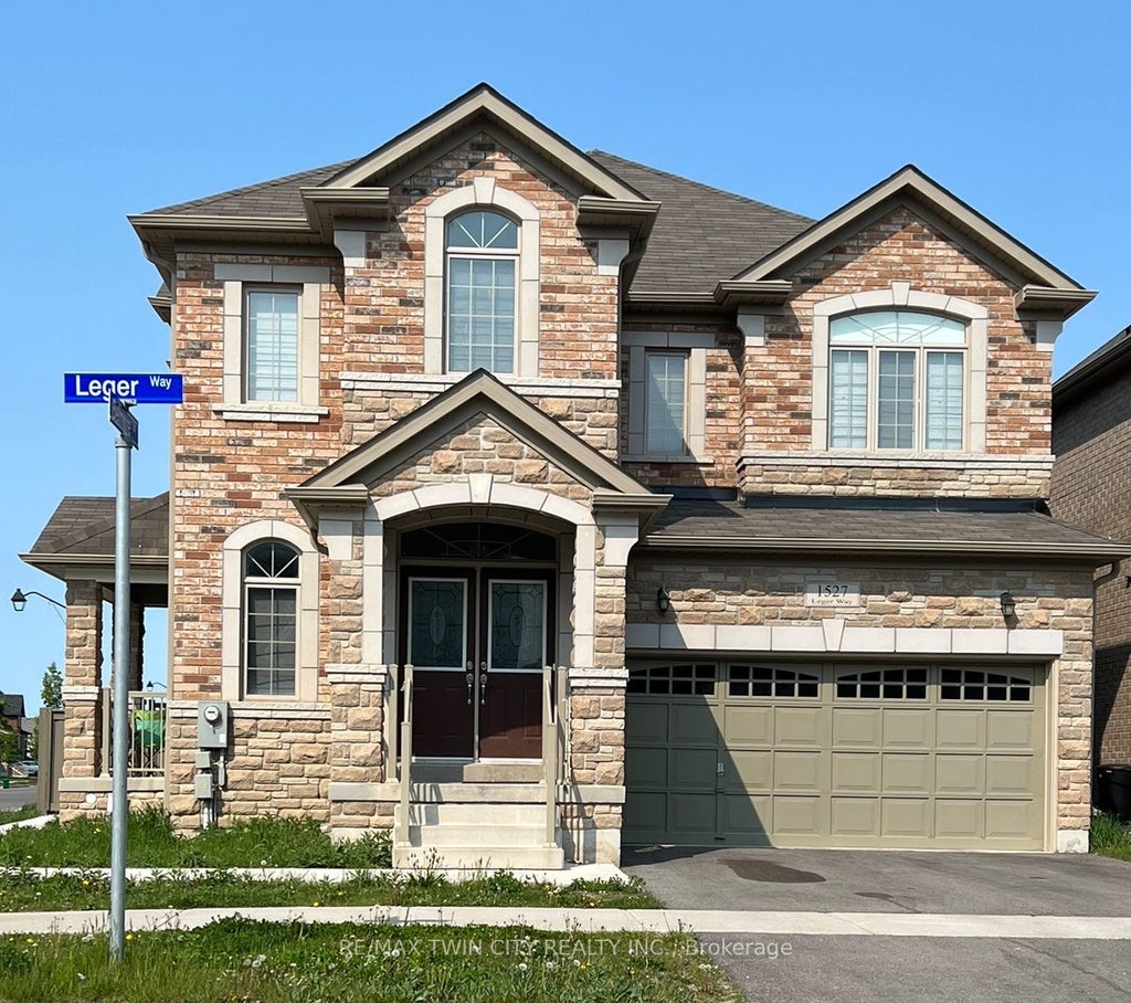 1527 Leger Way Basement, Milton